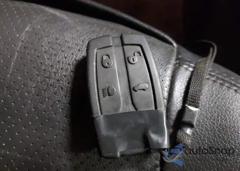 2008 Land Rover Lr2 Se z USA, uszkodzony, nr VIN SALFS24N78H011170